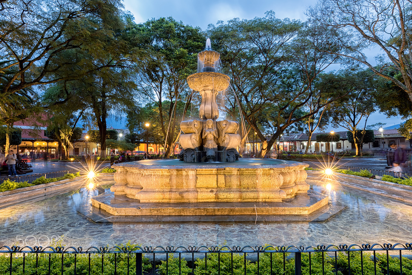Canon EOS 5D Mark IV sample photo. Central park fountain photography