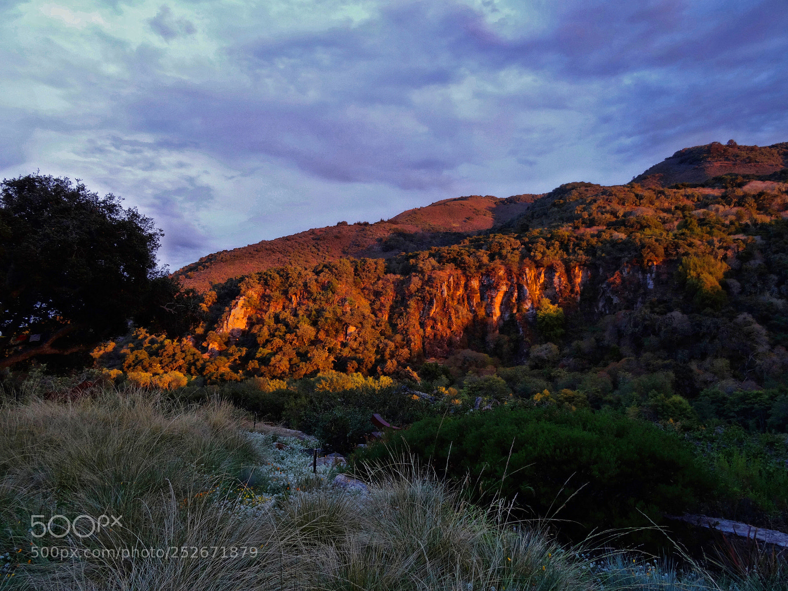 Sony Cyber-shot DSC-HX50V sample photo. The cliffs at dusk photography