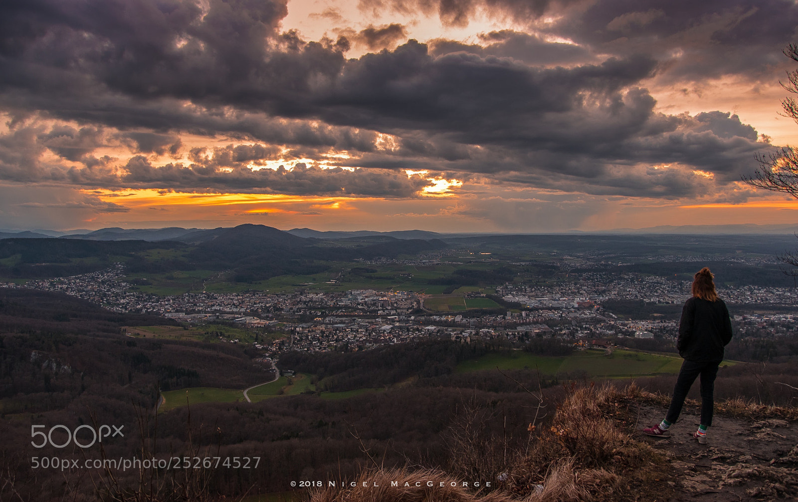 Nikon D5500 sample photo. Gempen sunset blauen girl photography