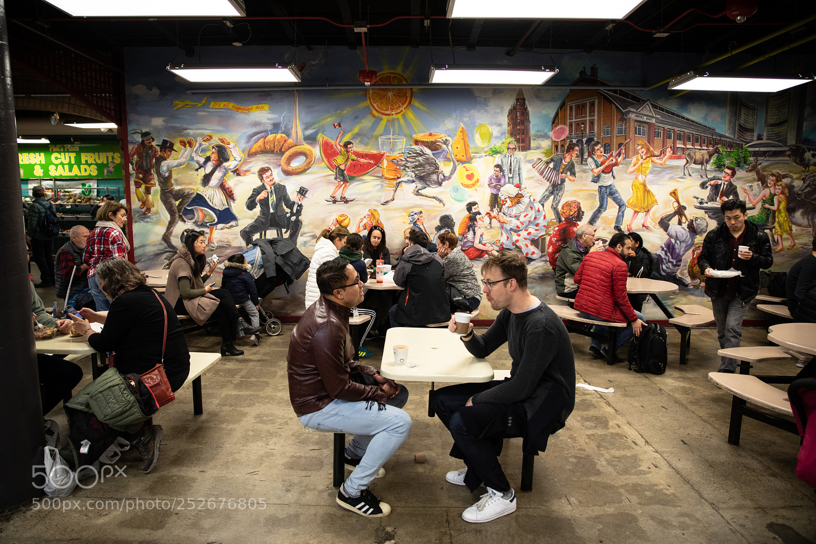 Canon EOS 5D Mark IV sample photo. Market mural photography