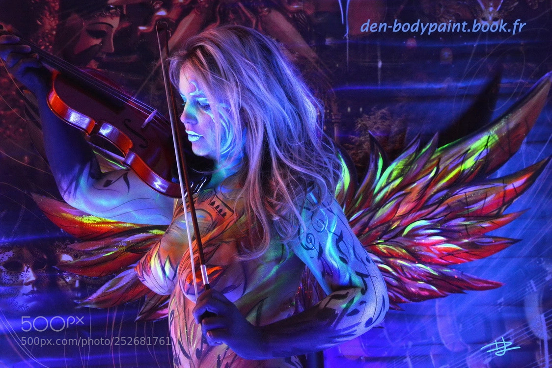 Nikon D5200 sample photo. Bodypaint violon venise photography