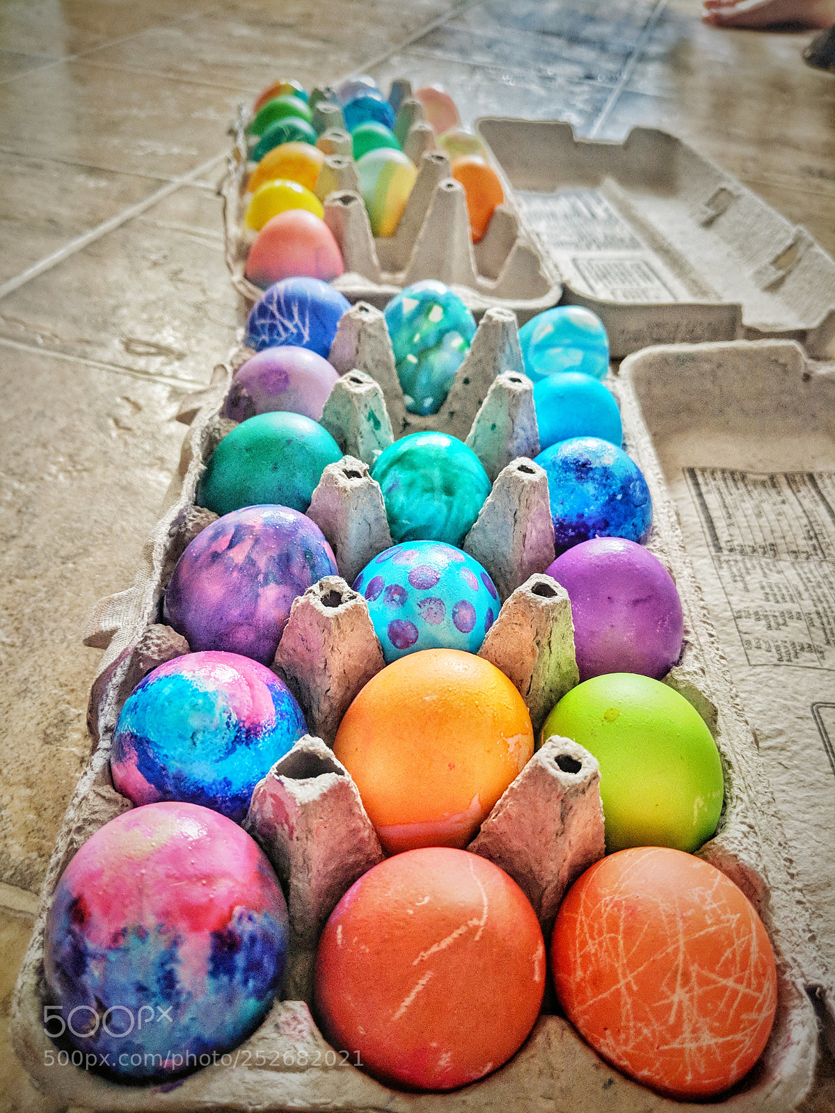 Google Pixel 2 XL sample photo. Colored easter eggs photography