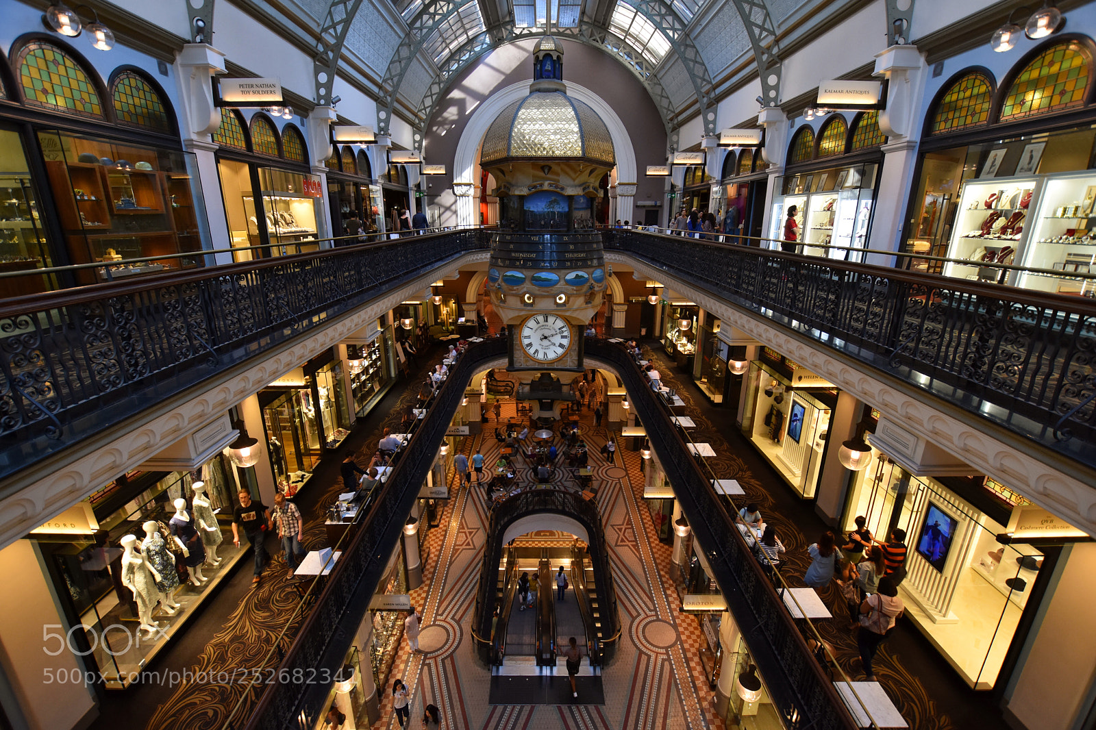 Nikon D7200 sample photo. Queen victoria building photography