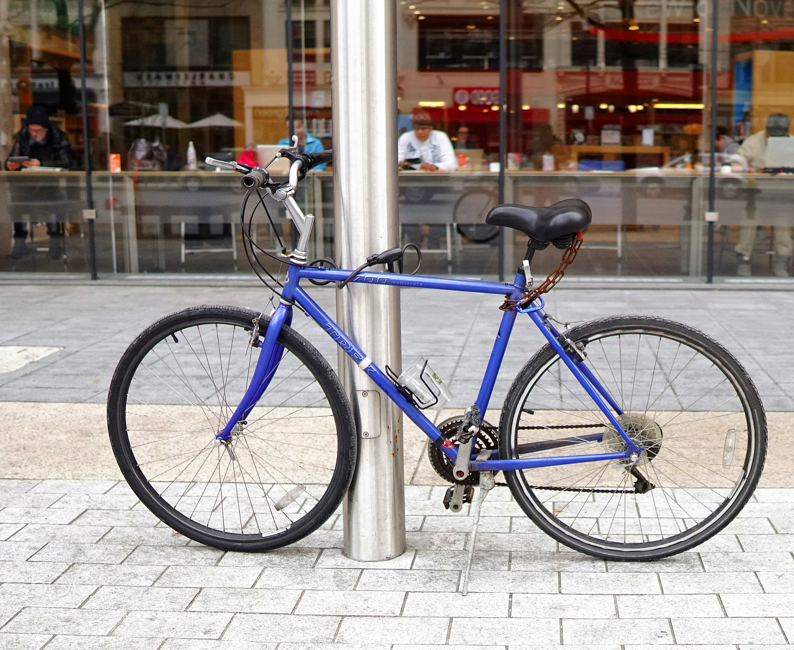 Sony a6500 sample photo. Purple bike in front photography
