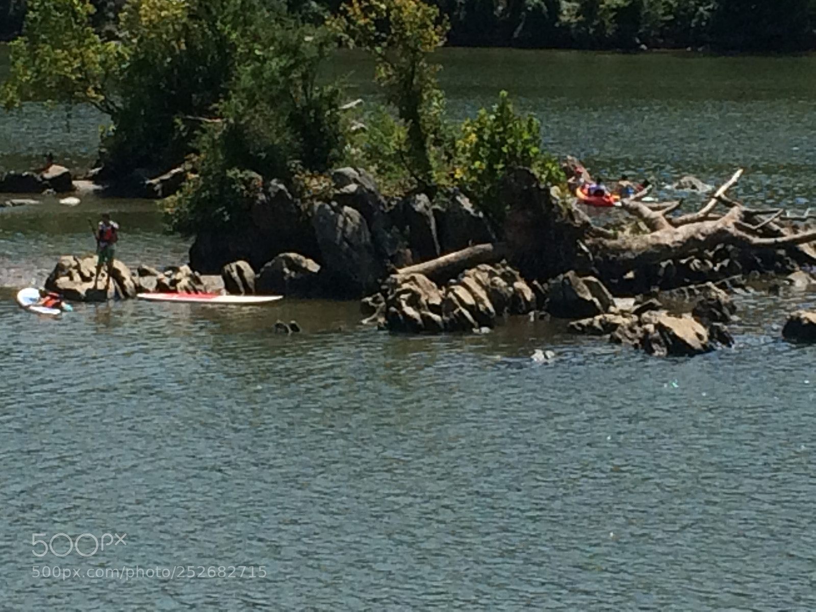 Apple iPhone 5s sample photo. Potomac river relaxing photography