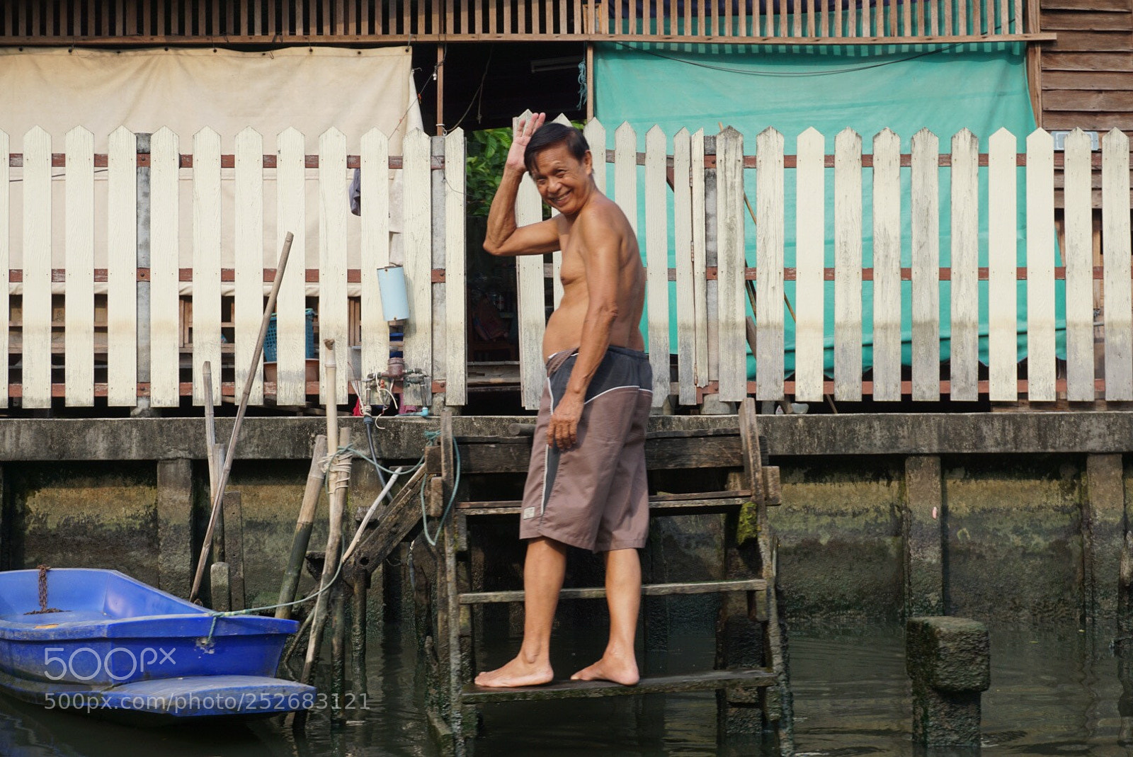 Sony a6000 sample photo. Local old man photography