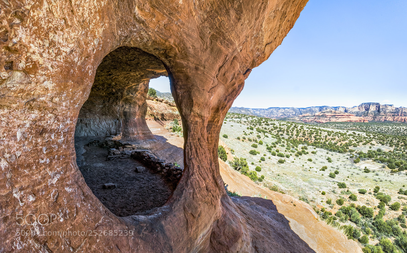 Canon EOS 5D Mark IV sample photo. Cave of the shamans photography