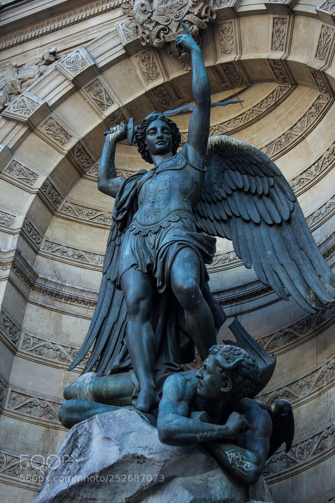 Canon EOS 600D (Rebel EOS T3i / EOS Kiss X5) sample photo. Saint-michel photography