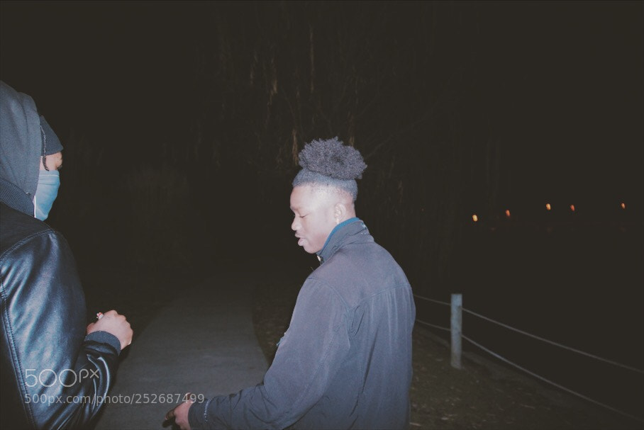 Sony a6000 sample photo. Mobsters  photography