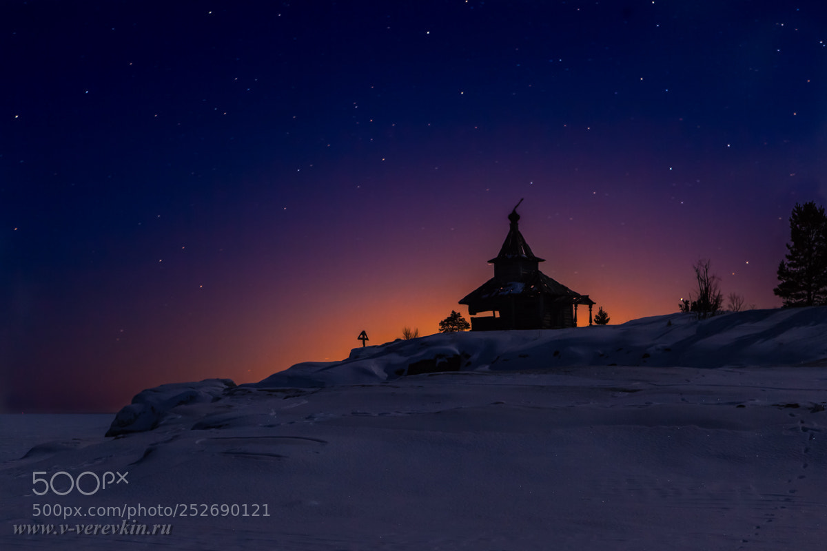 Canon EOS 5D Mark II sample photo. An old, ruined church photography