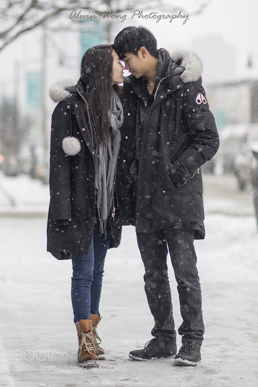 Canon EOS 5D Mark IV sample photo. Falling love photography