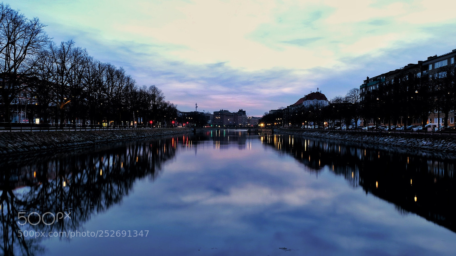 Fujifilm X-T20 sample photo. Purple blue evening photography