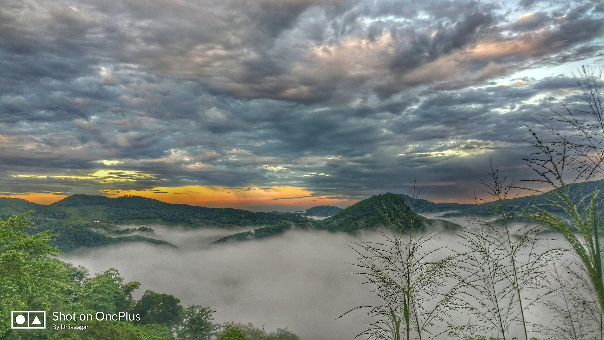 OnePlus A3010 sample photo. An early morning in the hills. photography