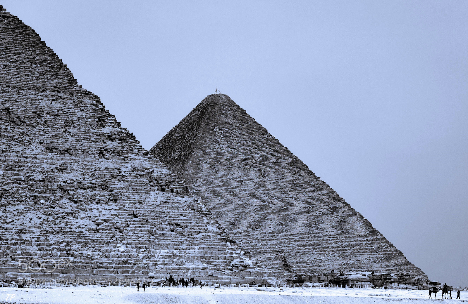 Canon EOS 600D (Rebel EOS T3i / EOS Kiss X5) sample photo. Giza pyramid complex photography