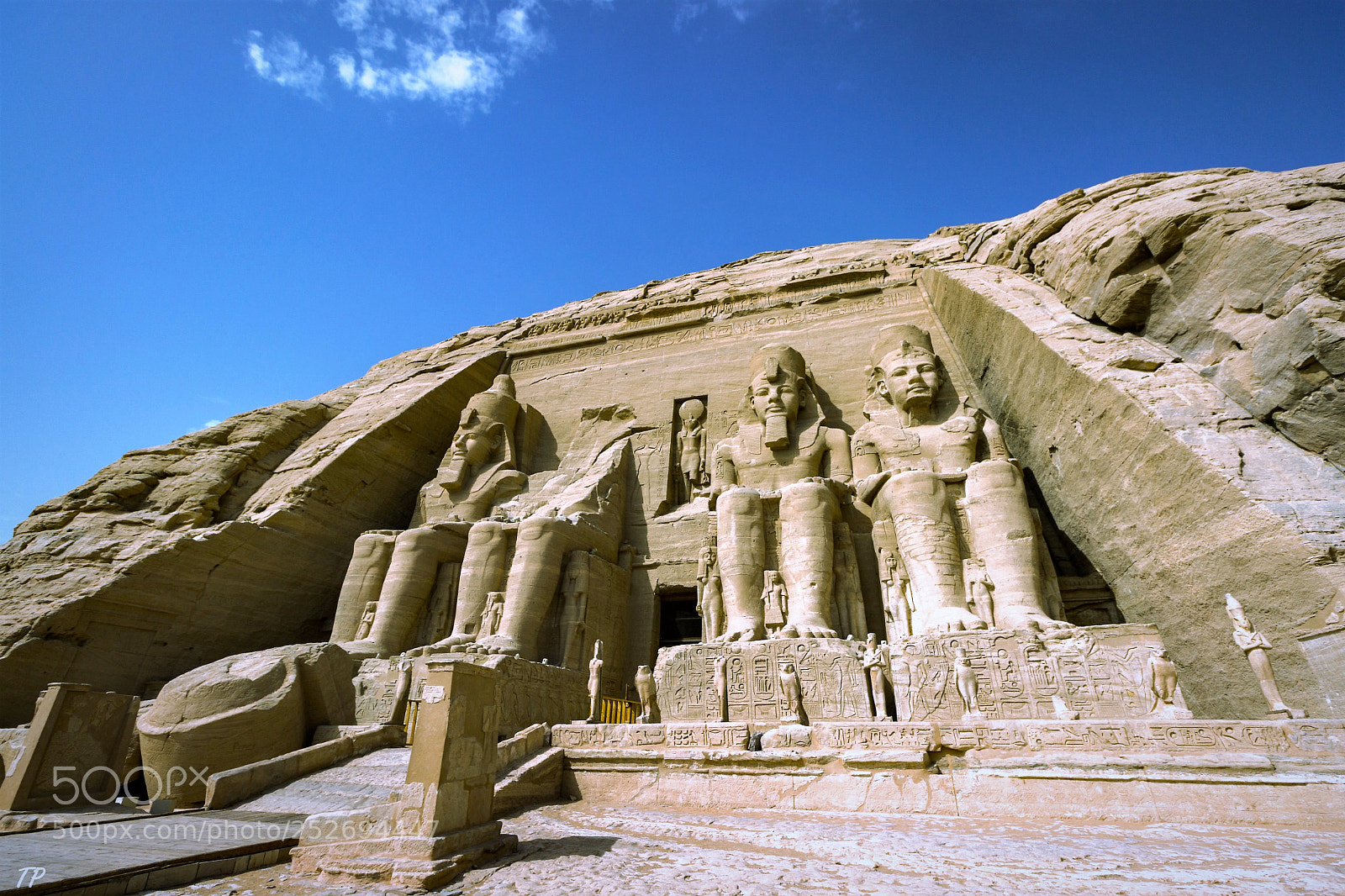 Canon EOS 600D (Rebel EOS T3i / EOS Kiss X5) sample photo. Abu simbel temple photography