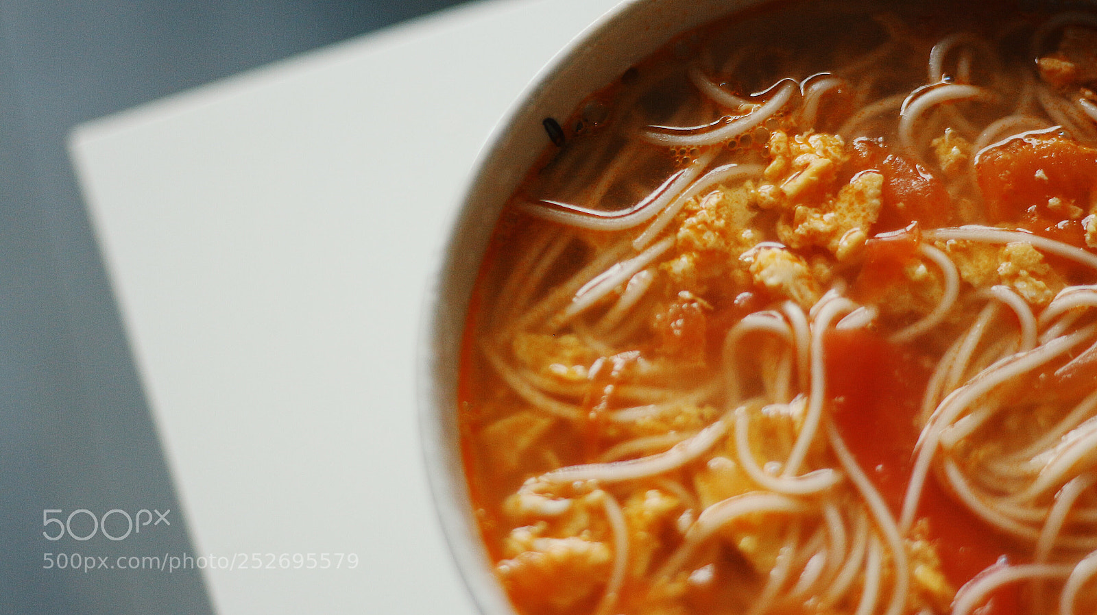 Canon EOS 700D (EOS Rebel T5i / EOS Kiss X7i) sample photo. Noodles with eggs & tomatoes photography