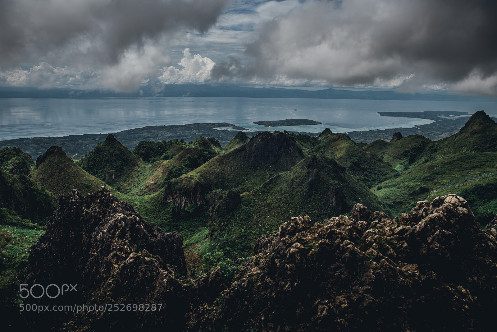 Pentax K-1 sample photo. Osmena peak photography