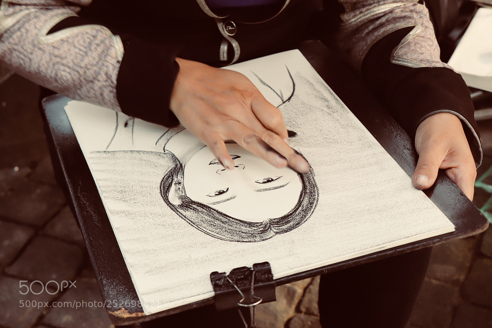 Canon EOS 77D (EOS 9000D / EOS 770D) sample photo. Draw photography