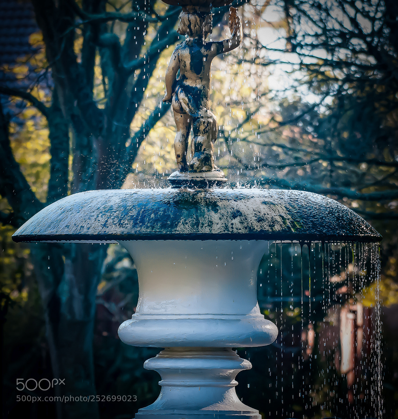 Nikon D300 sample photo. Queen's garden fountain detail photography