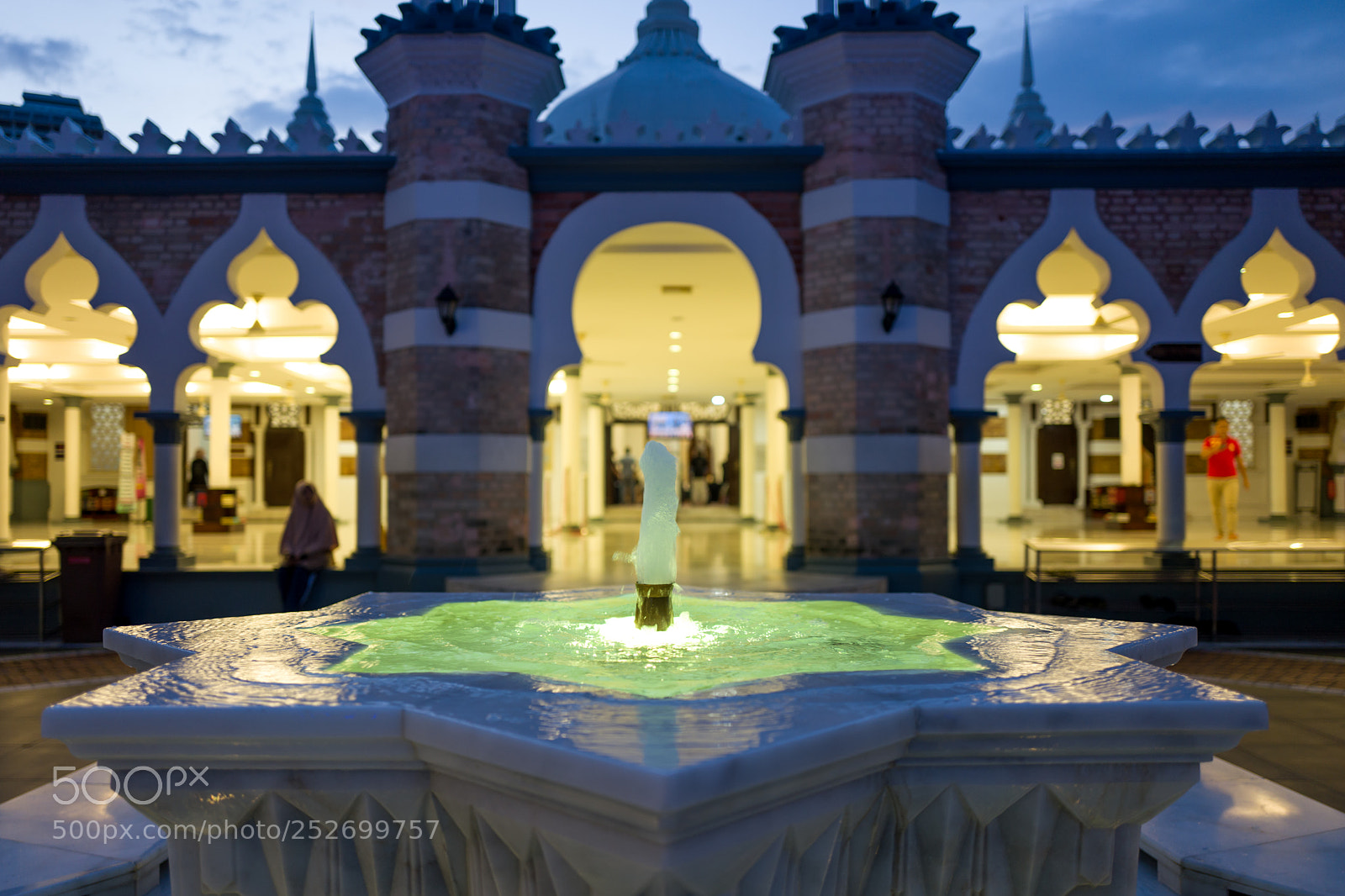 Leica Q (Typ 116) sample photo. Masjid jamek mosque in photography