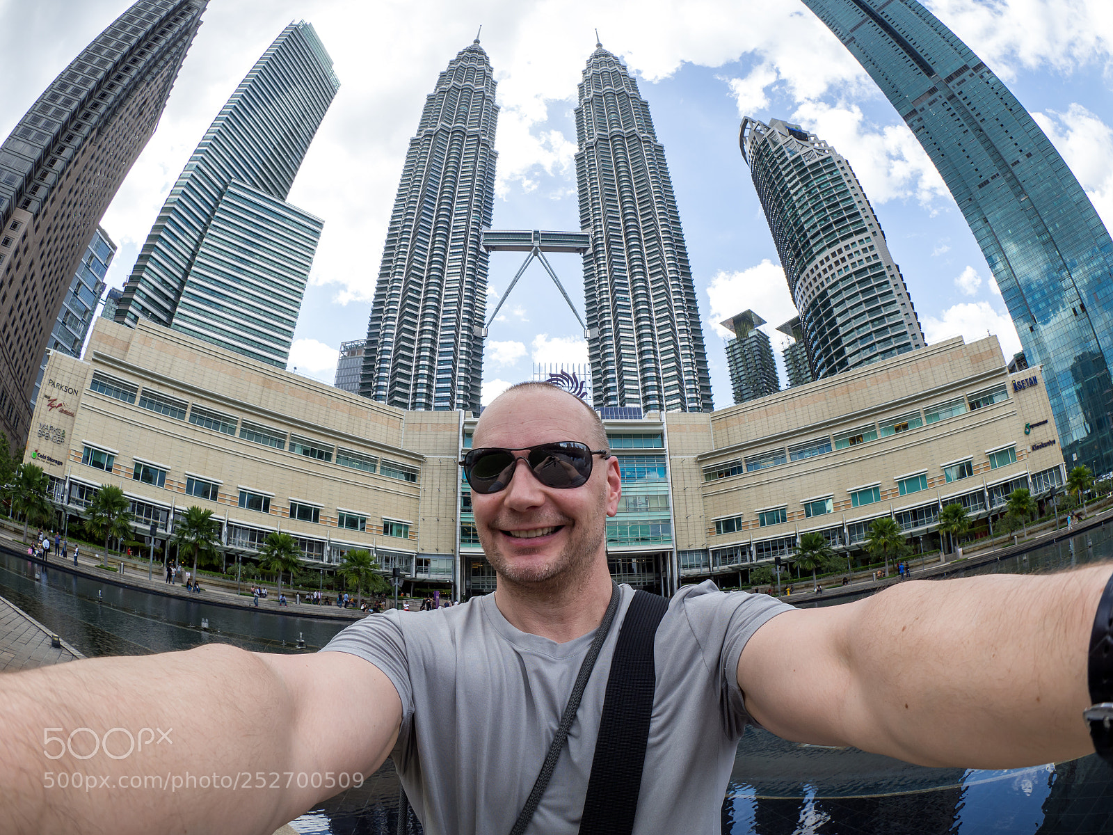 Olympus OM-D E-M10 II sample photo. Selfie of man with photography