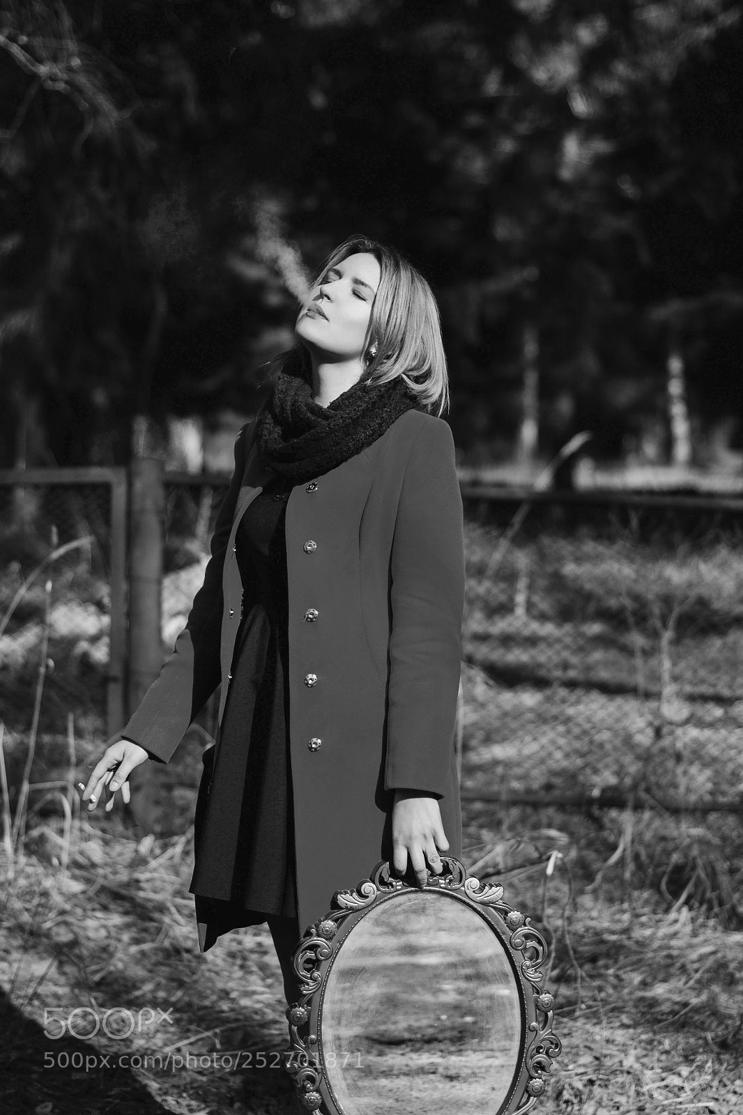Nikon D3100 sample photo. Smoking girl photography