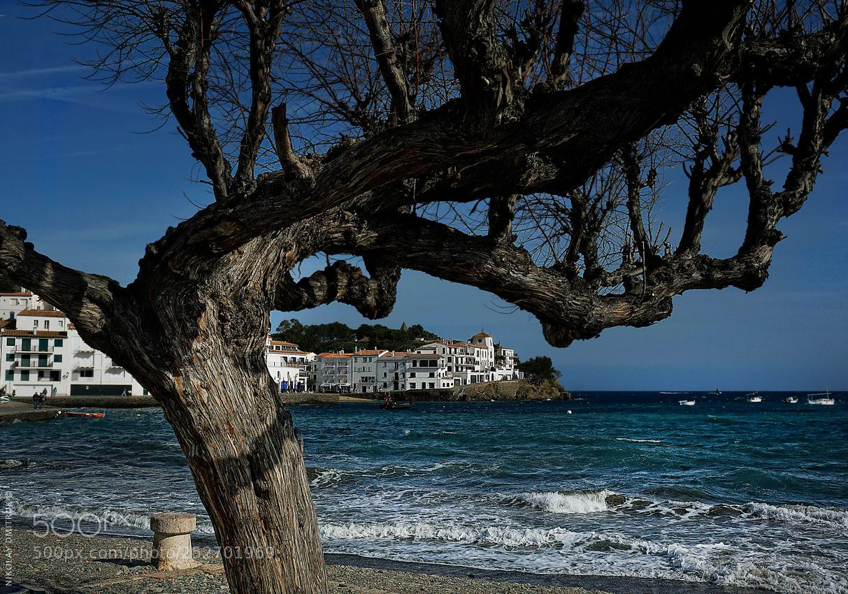Sony a6000 sample photo. Wind and waves. cadaqu photography