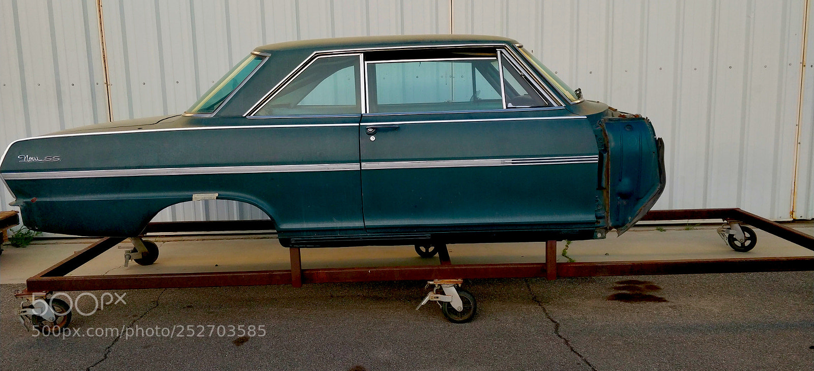 OnePlus 5 sample photo. Chevy nova ss snubnose photography
