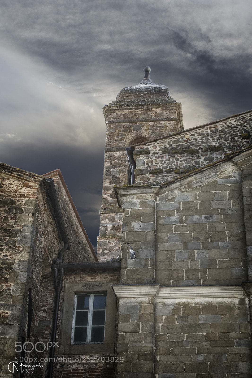 Nikon D5200 sample photo. Monte san savino () photography