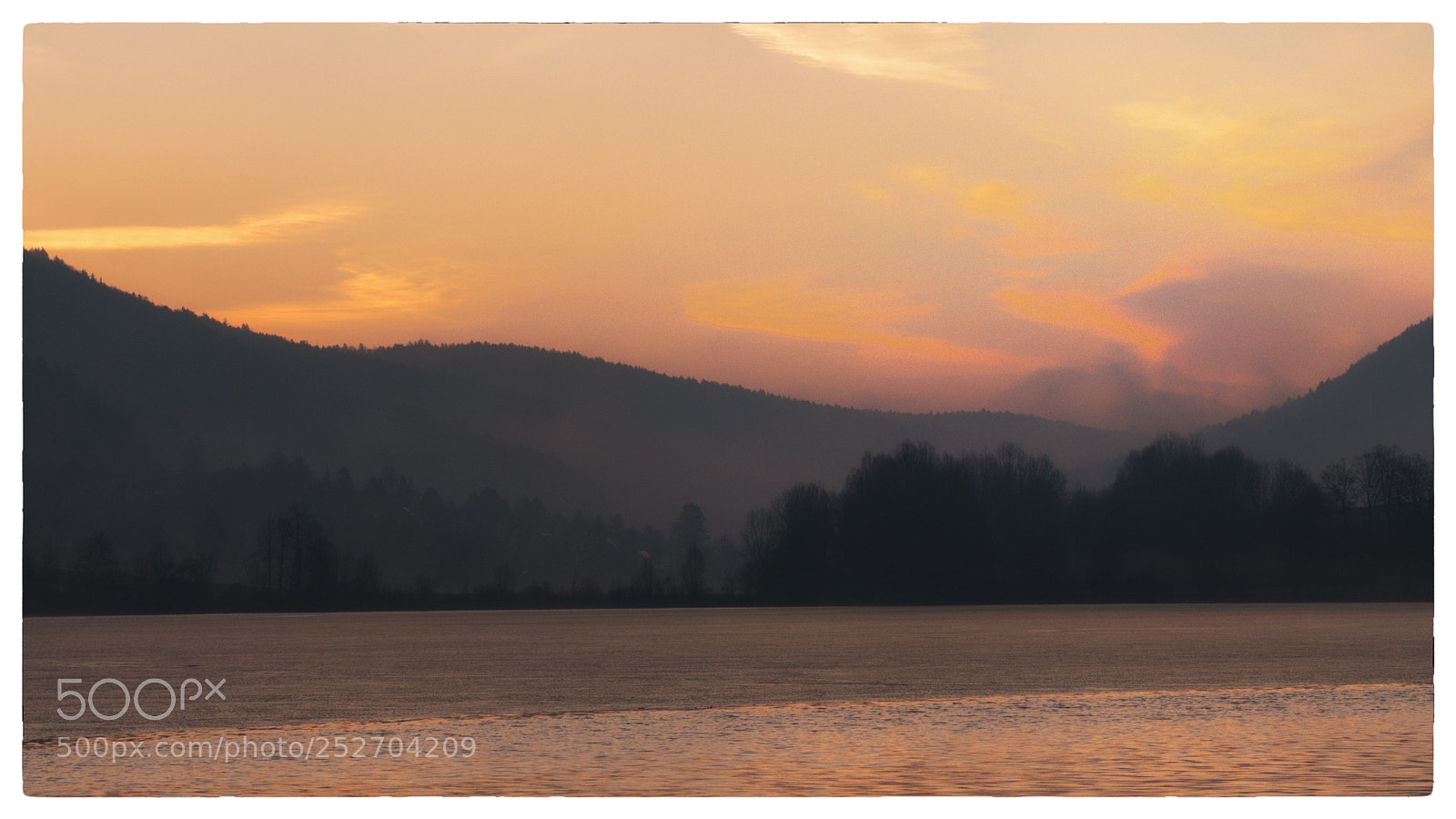 Panasonic Lumix DMC-GX8 sample photo. Dawn at the lake photography