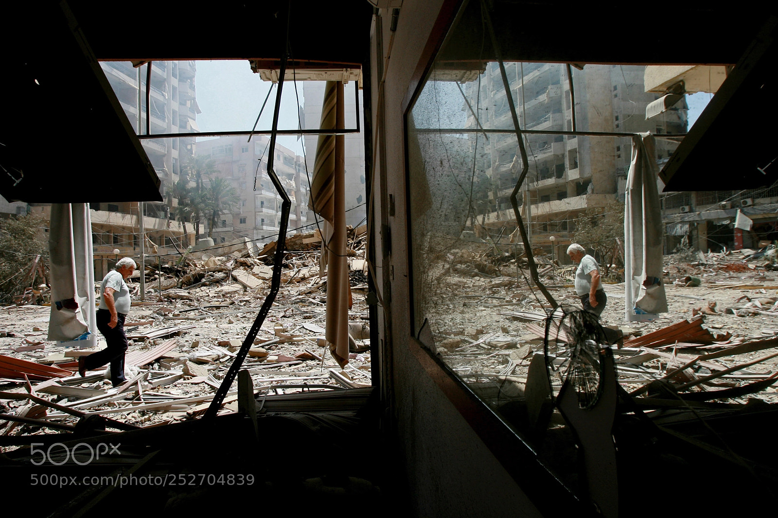Canon EOS-1D Mark II N sample photo. Lebanon war photography