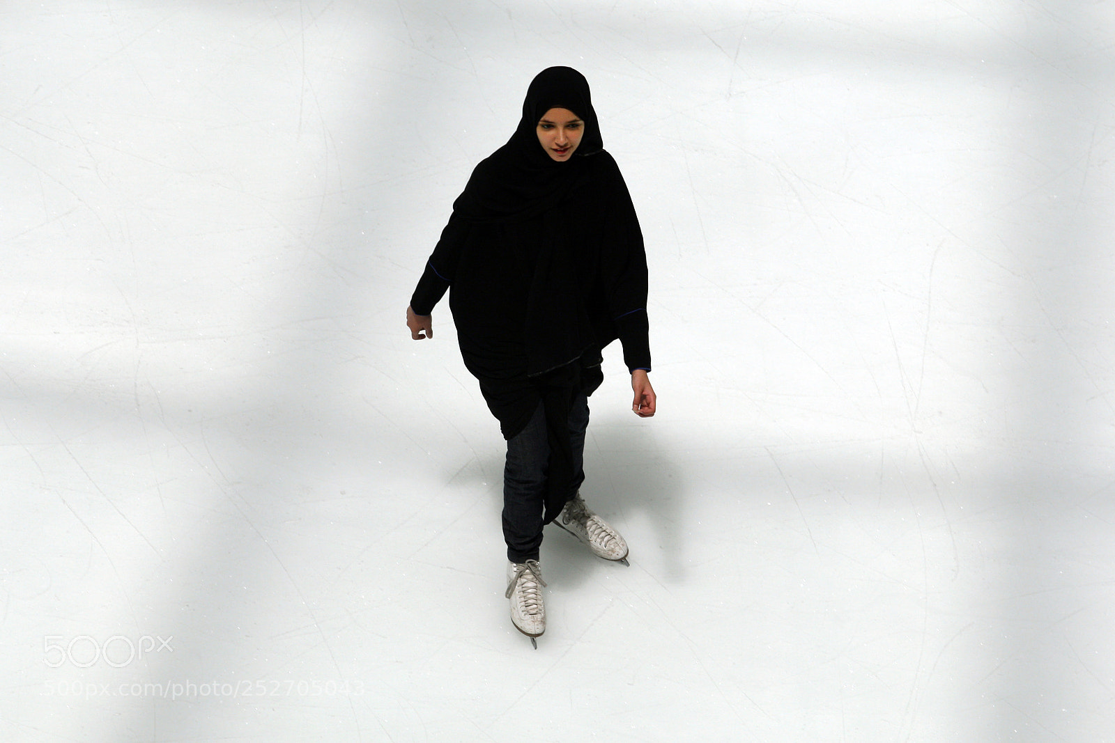 Canon EOS-1D Mark III sample photo. Ice-skating photography