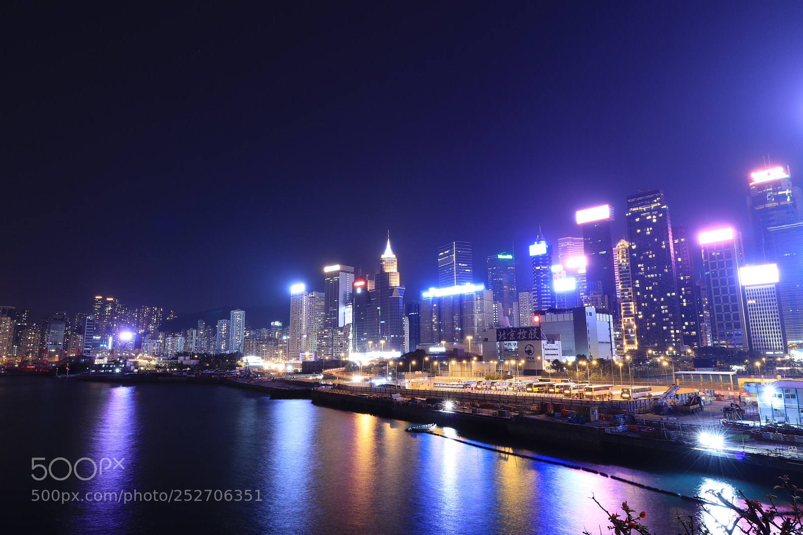 Canon EOS 77D (EOS 9000D / EOS 770D) sample photo. Wan chai blue  photography
