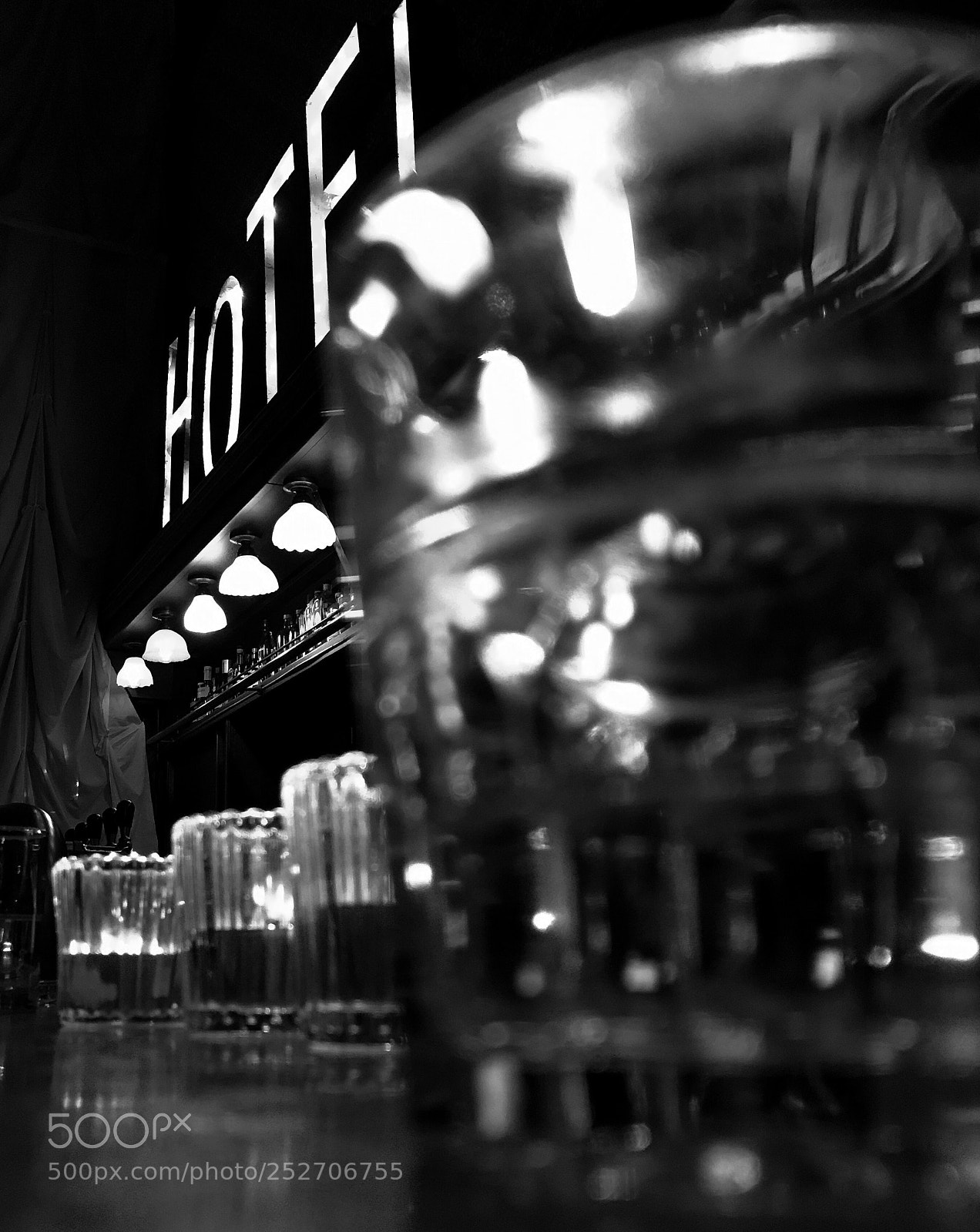 Apple iPhone 7 Plus sample photo. Old bar photography