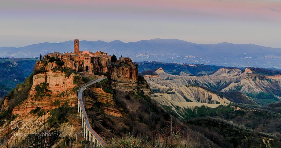 Canon EOS 6D Mark II sample photo. Tramanto a civita photography