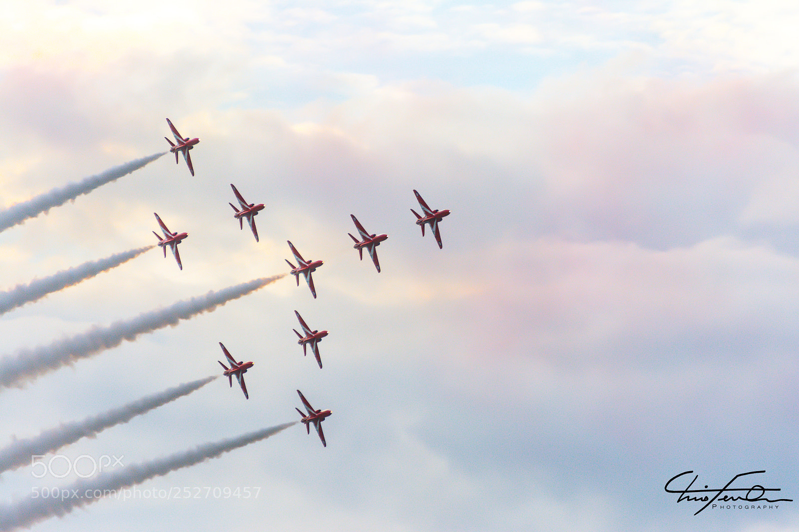 Nikon D7100 sample photo. Red arrows white smoke photography