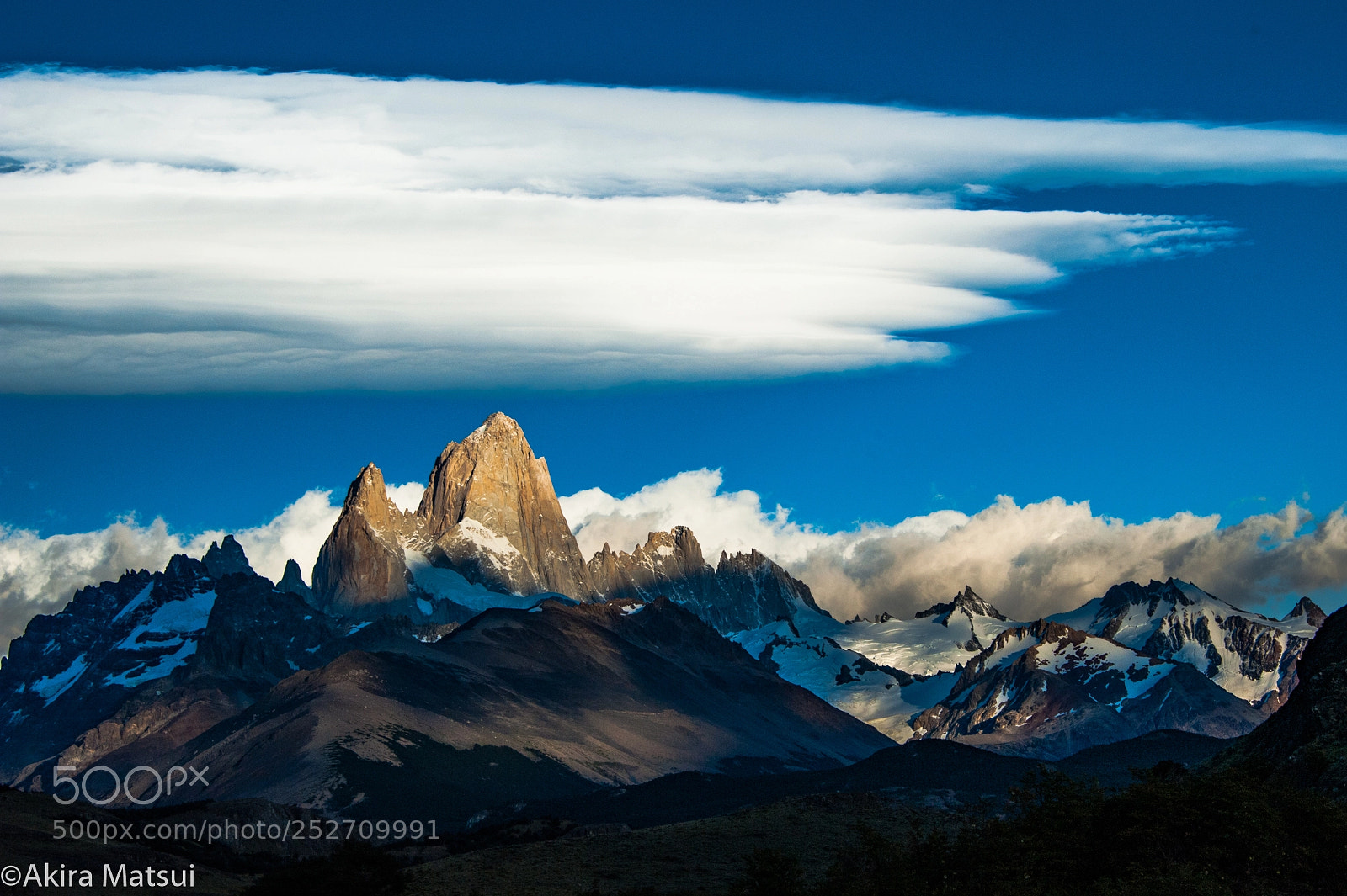 Nikon D3 sample photo. Patagonian symbol: lenticular clouds. photography