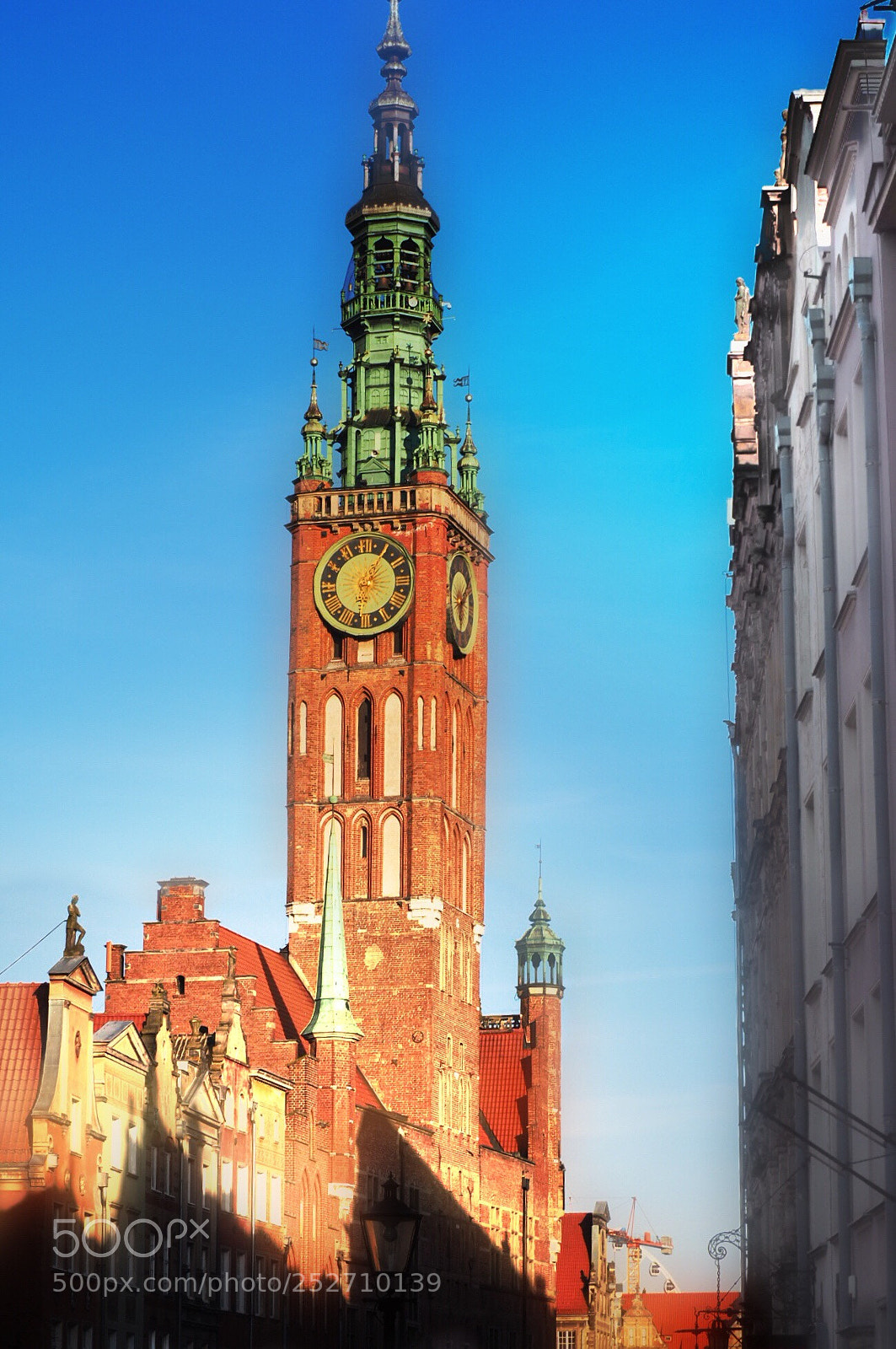 Olympus OM-D E-M10 II sample photo. Clock tower photography