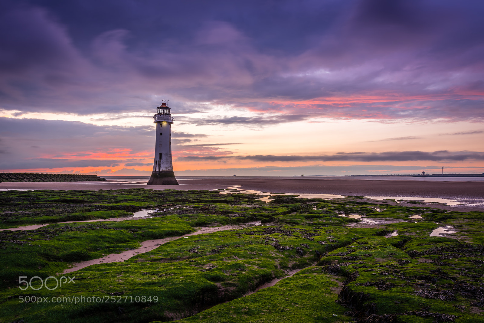 Nikon D810 sample photo. Sunset new brighton lighthouse photography
