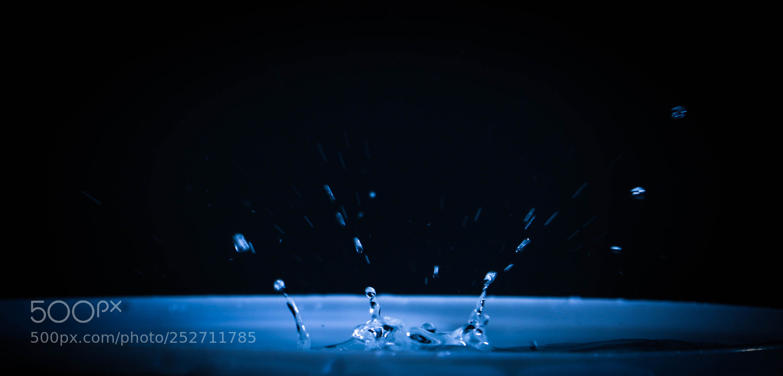 Canon EOS 750D (EOS Rebel T6i / EOS Kiss X8i) sample photo. Water splash photography