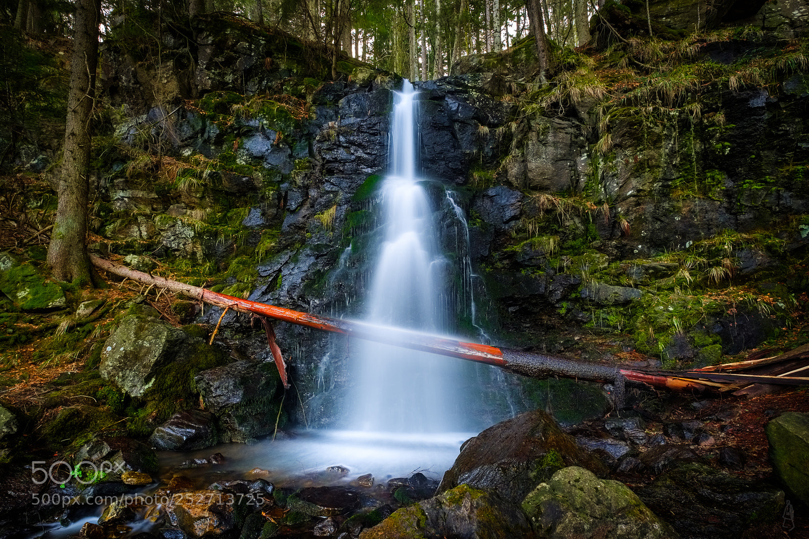 Fujifilm X-T2 sample photo. Zweribach falls photography