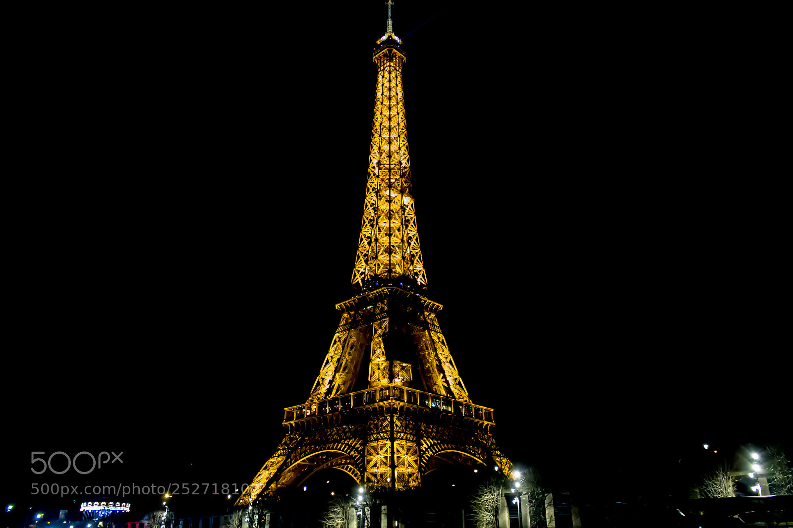 Canon EOS 700D (EOS Rebel T5i / EOS Kiss X7i) sample photo. Illuminated eiffel tower photography