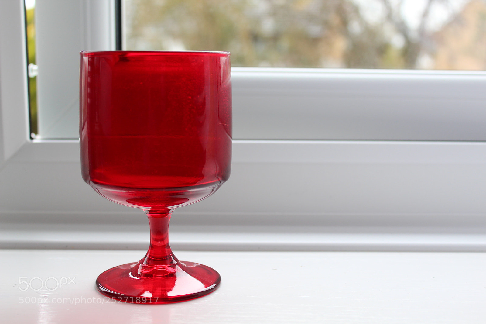 Canon EOS 1300D (EOS Rebel T6 / EOS Kiss X80) sample photo. Glass is half full. photography