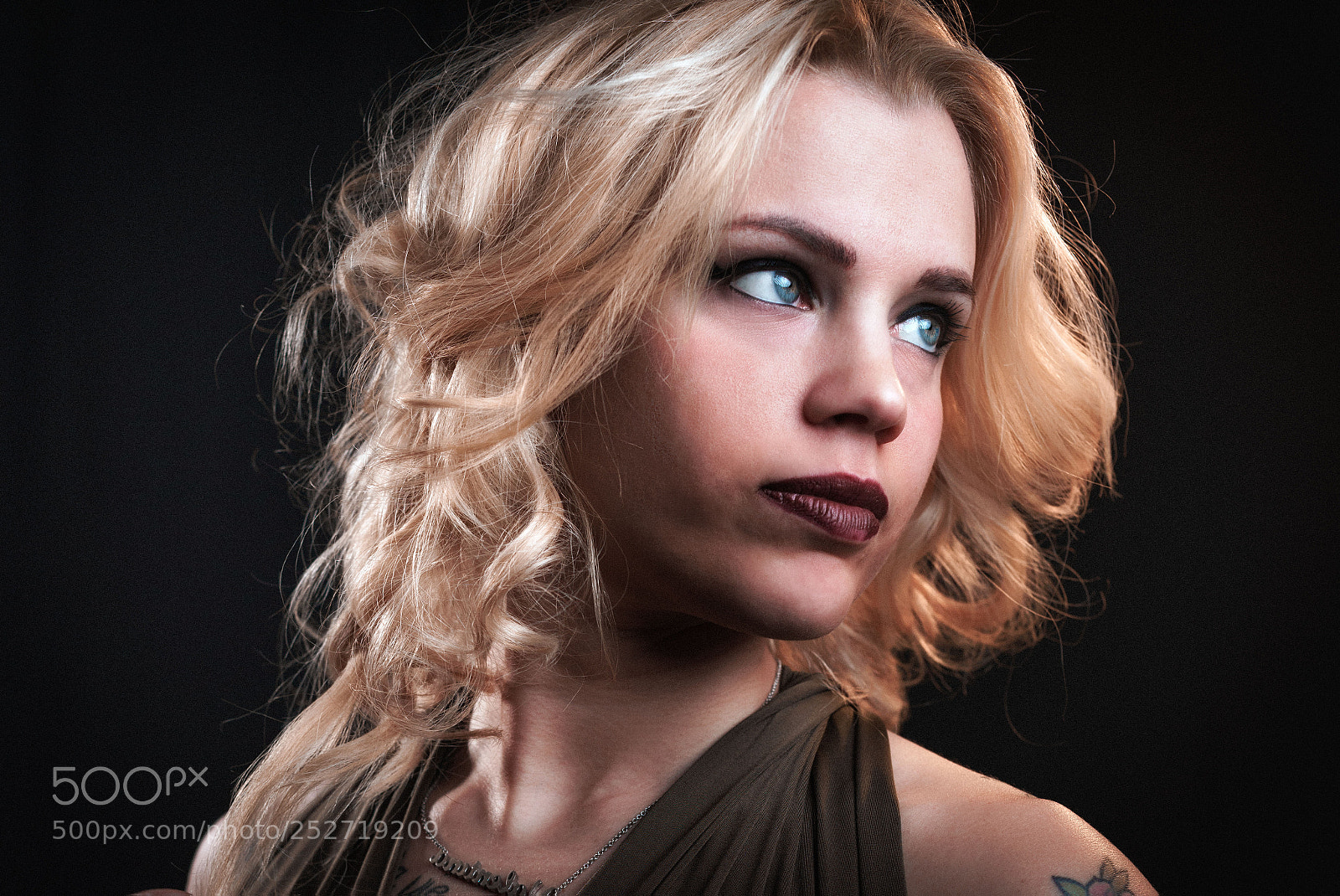Sony a7R II sample photo. Valentina photography