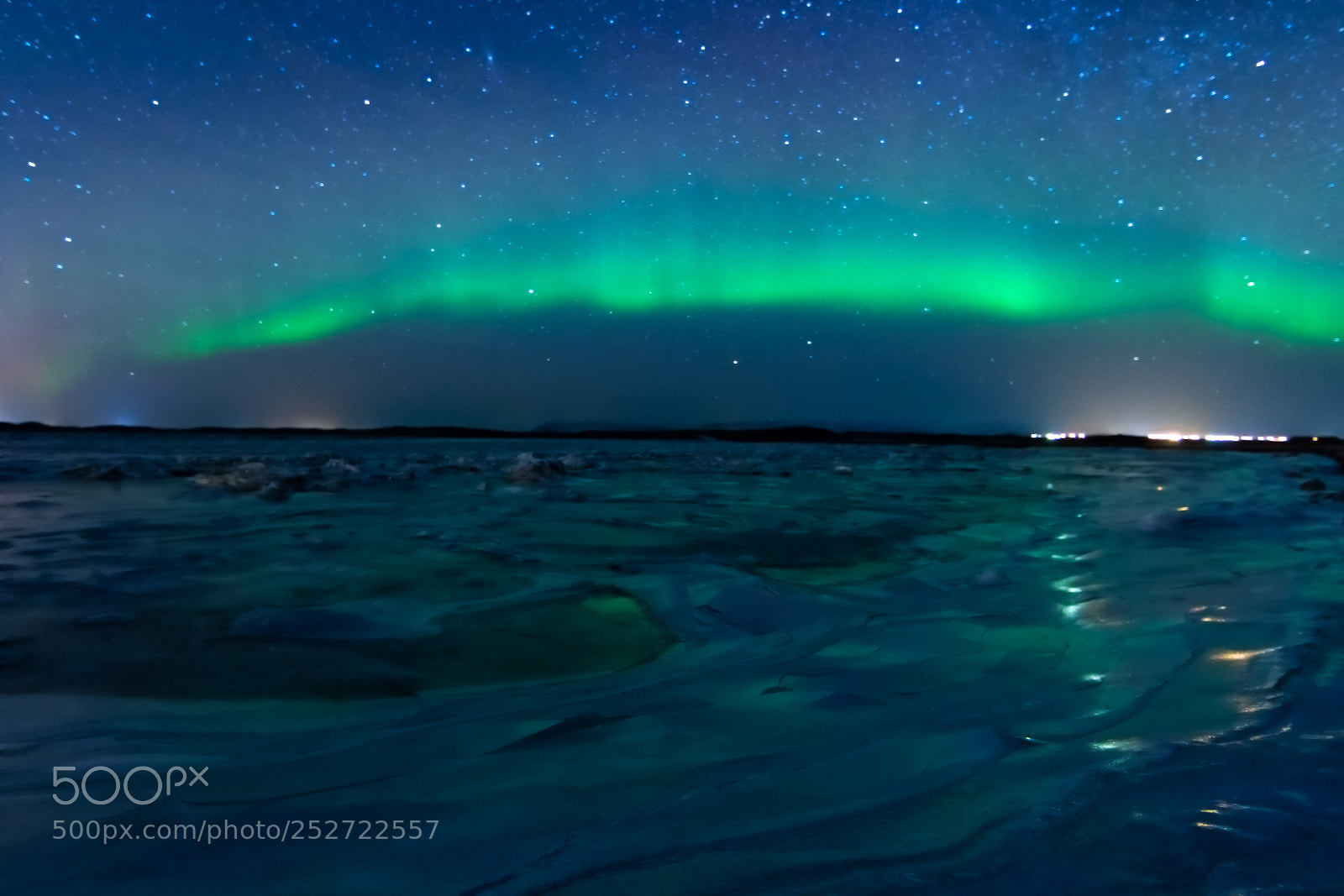 Canon EOS 7D Mark II sample photo. Boreal sobre lago helado.... photography