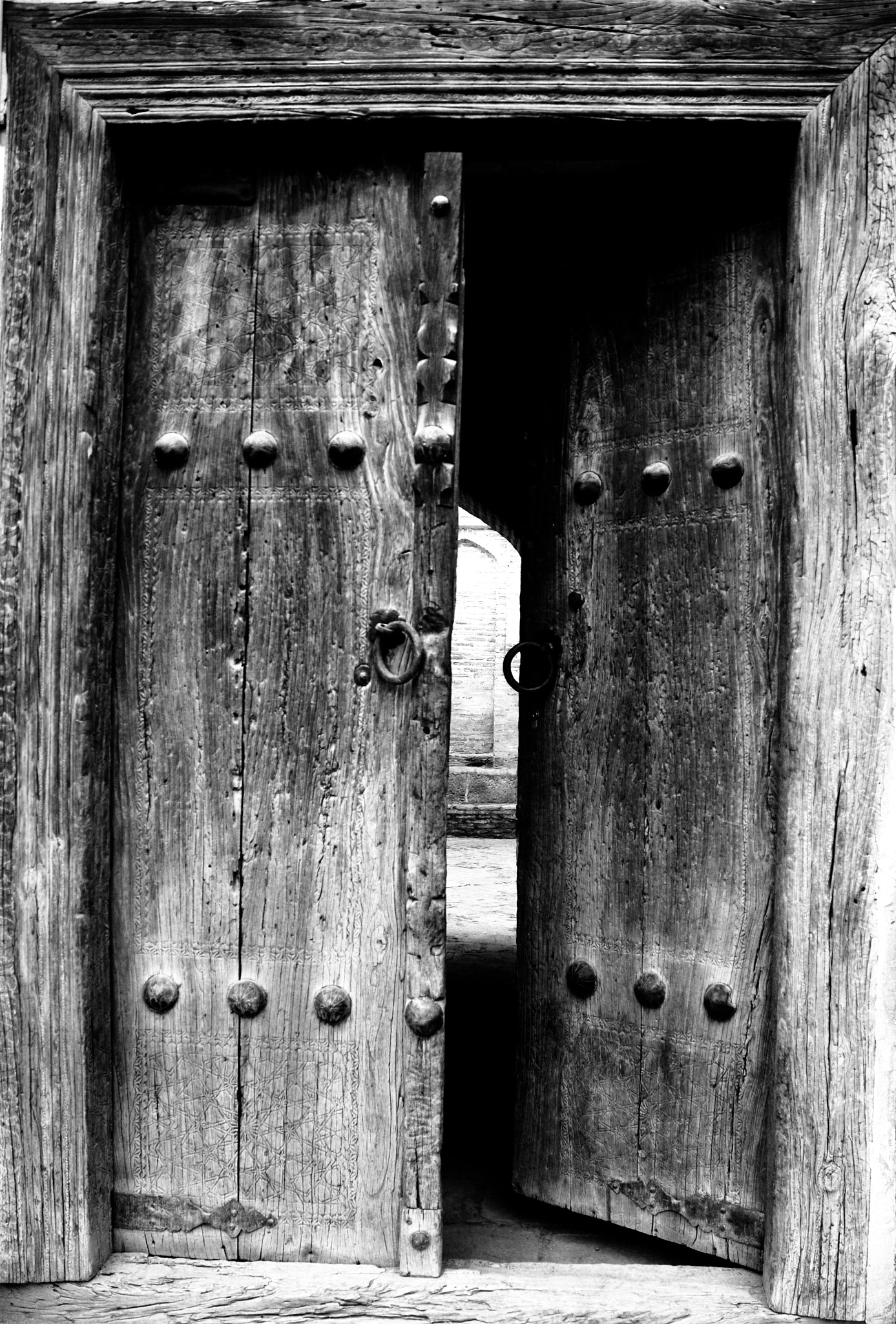 Nikon D300 sample photo. Door to history photography