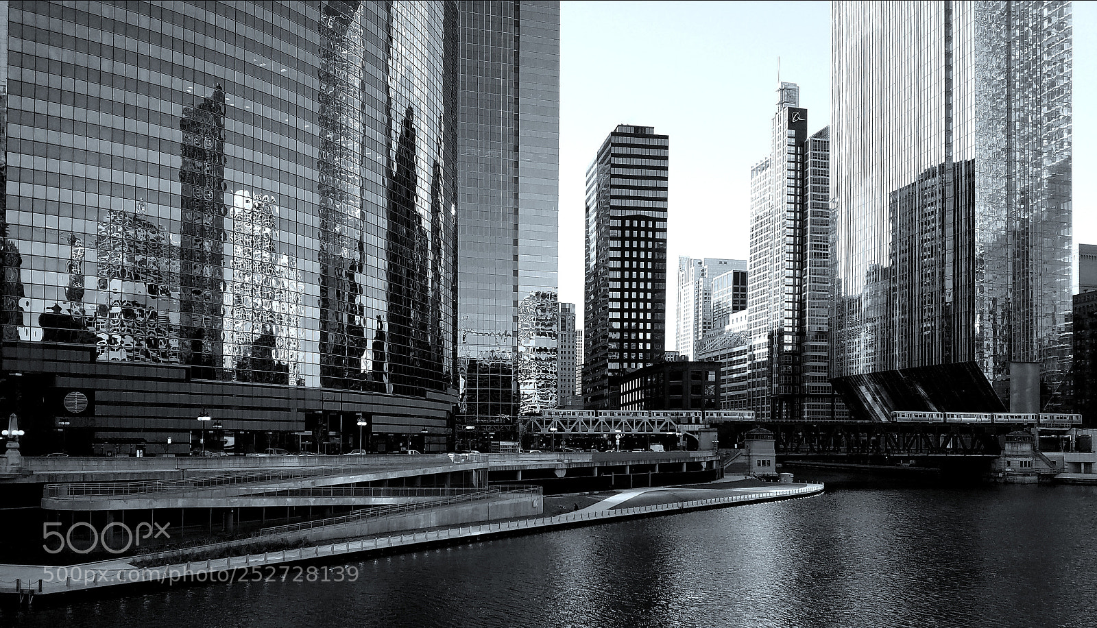 Samsung Galaxy S7 sample photo. Chicago river photography