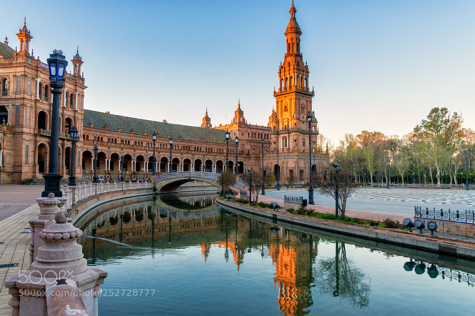 Sony SLT-A99V sample photo. Plaza de espana photography