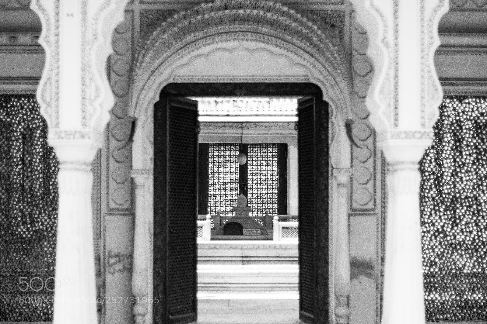 Canon EOS 70D sample photo. Entrance photography