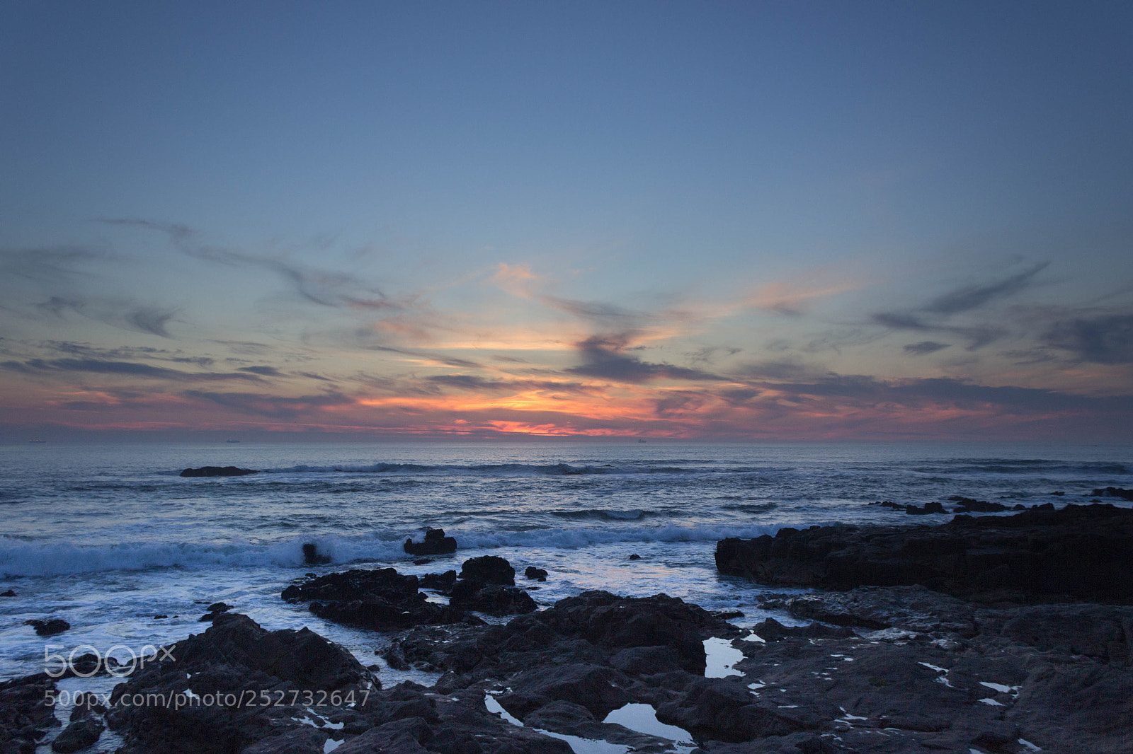 Canon EOS 600D (Rebel EOS T3i / EOS Kiss X5) sample photo. Sunset at foz photography